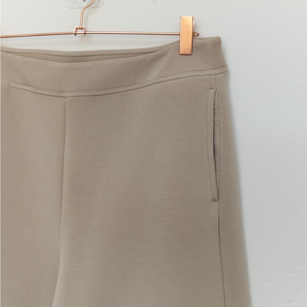 Leze the Label Women’s Lounge Set Size L - Taupe - Picture 5 of 7